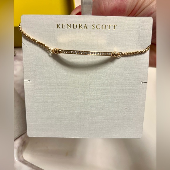 Kendra Scott Ott Adjustable Chain Bracelet in Gold - Picture 2 of 8